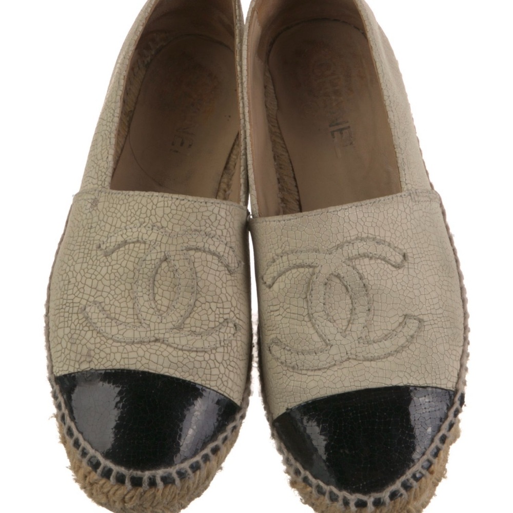 AUTHENTIC Chanel  Beige Cream 2015 Interlocking CC Logo Espadrille